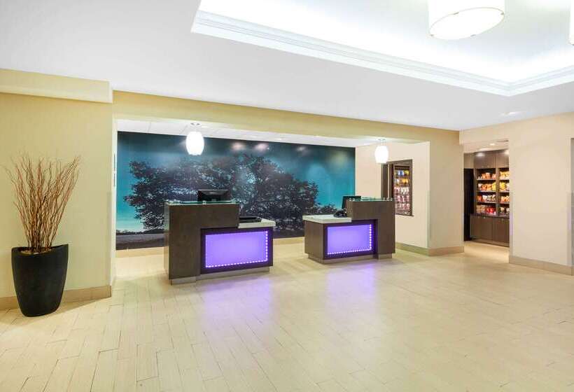 בית מלון כפרי La Quinta By Wyndham Midland North