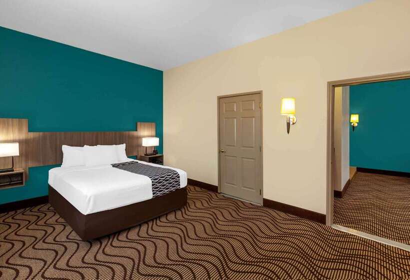 בית מלון כפרי La Quinta By Wyndham Midland North