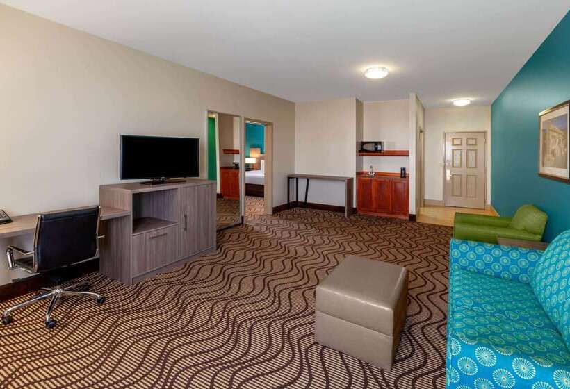 בית מלון כפרי La Quinta By Wyndham Midland North