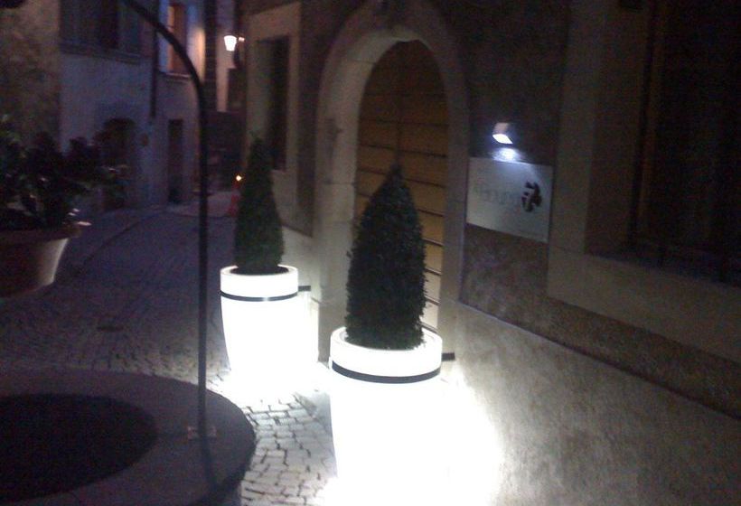 Отель Le Bourg 7