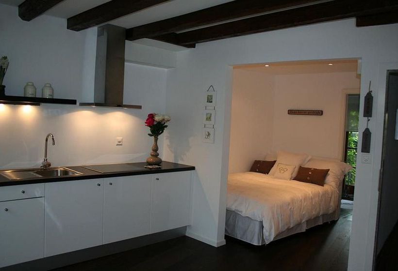 Отель Le Bourg 7