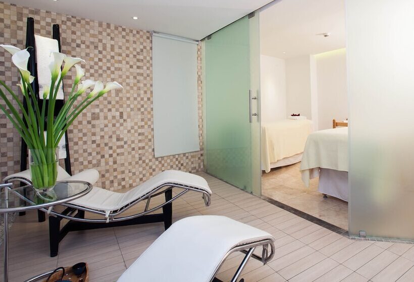 Le Parc Hotel, Beyond Stars