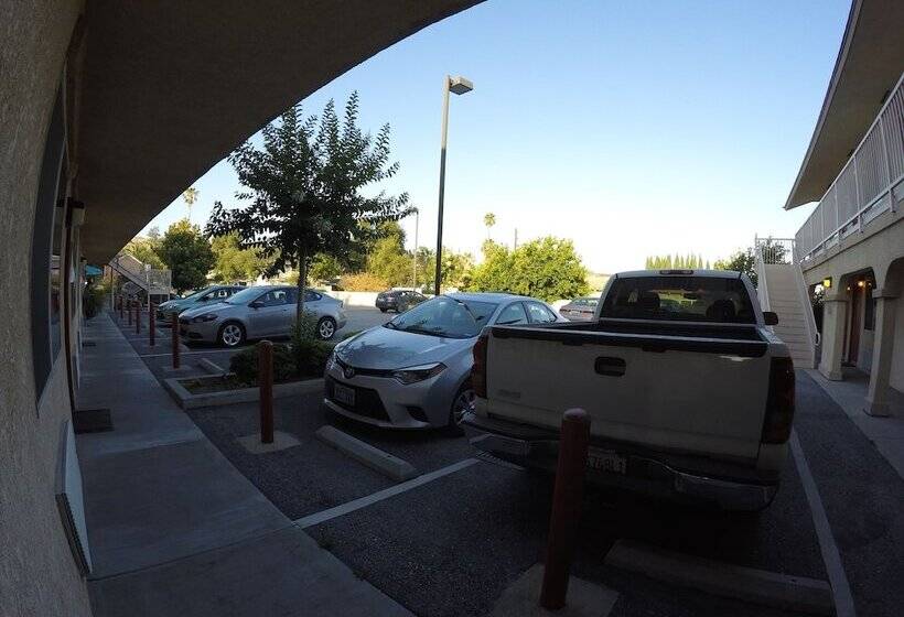 호텔 Loma Linda Inn