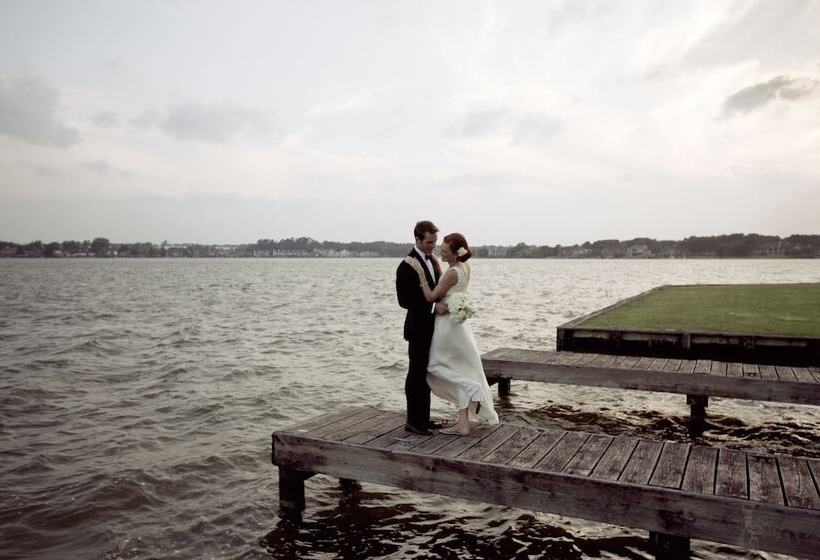 酒店 Margaritaville Lake Resort, Lake Conroe