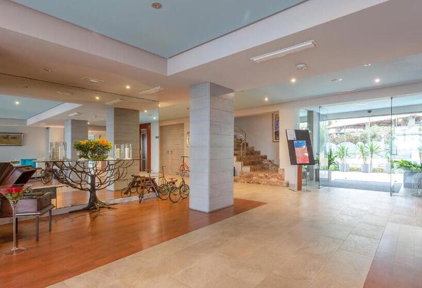 Отель Marins Suites  Adults Only