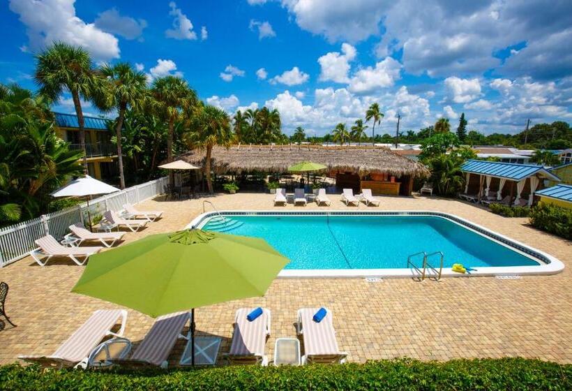 فندق Naples Garden Inn