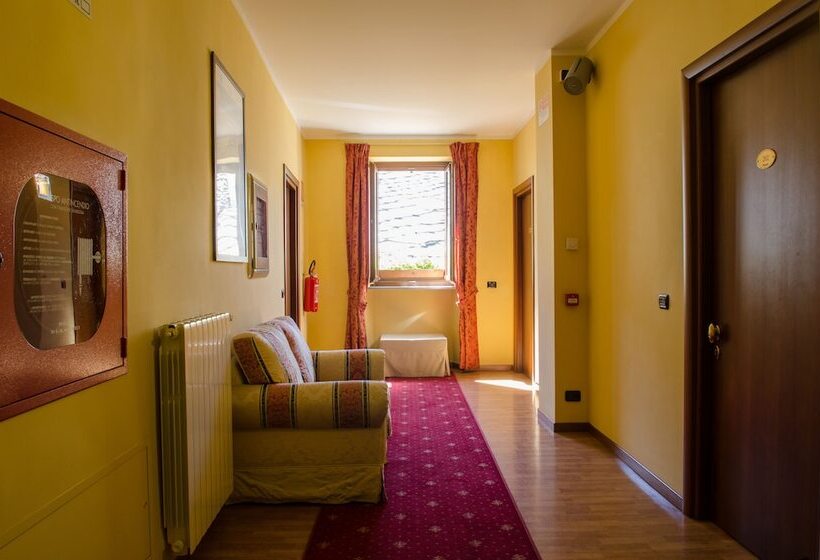 ホテル Oberje Dla Viere