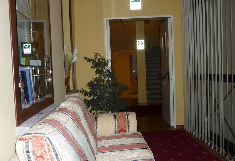 ホテル Oberje Dla Viere