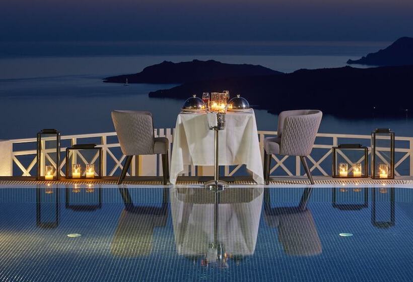 Отель Petit Palace Suites