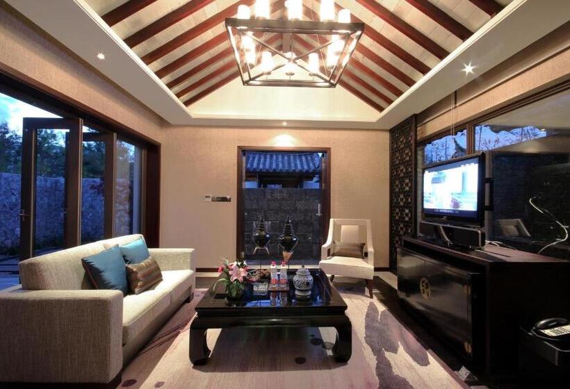 Hotel Pullman Lijiang Resort & Spa