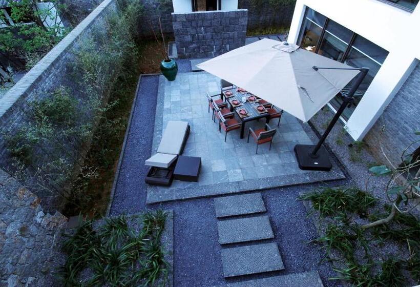 Hotel Pullman Lijiang Resort & Spa