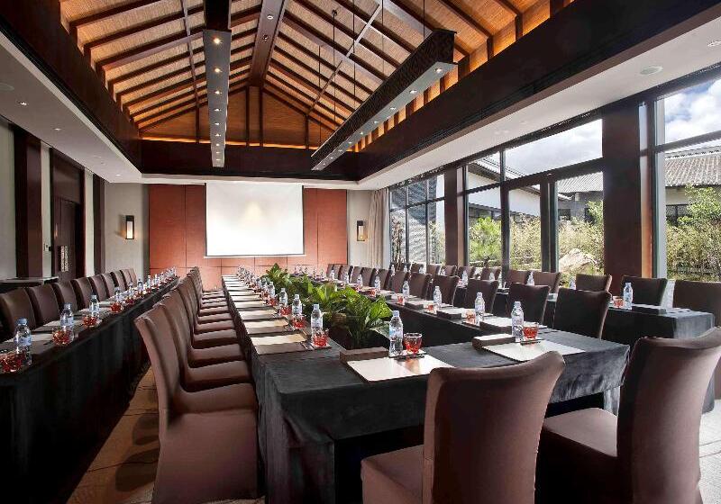 Hotel Pullman Lijiang Resort & Spa