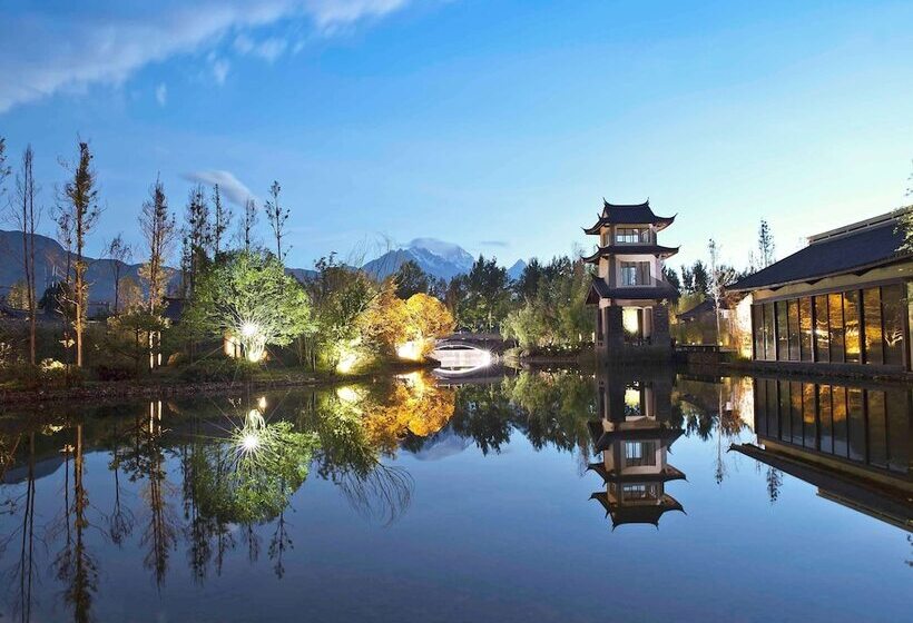 Hotel Pullman Lijiang Resort & Spa