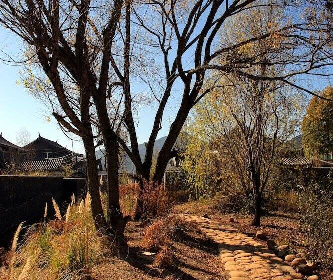 בית מלון כפרי Pullman Lijiang Resort & Spa