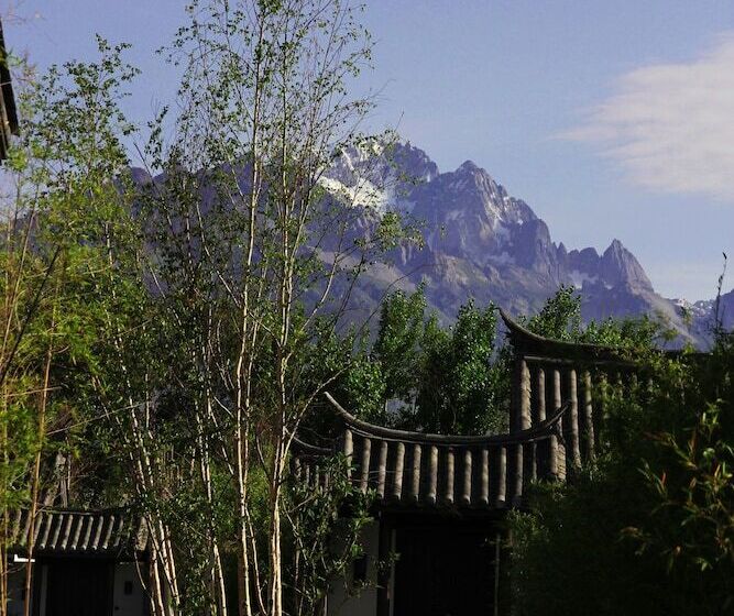 Hotel Pullman Lijiang Resort & Spa