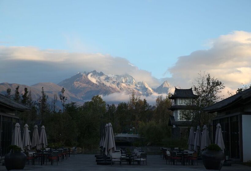 Hotel Pullman Lijiang Resort & Spa
