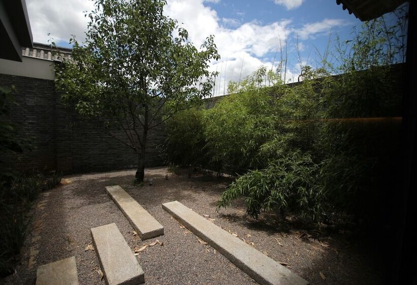 בית מלון כפרי Pullman Lijiang Resort & Spa