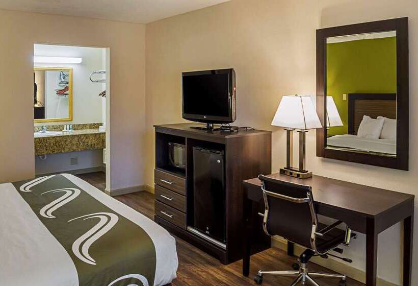 هتل Quality Inn Biloxi Beach