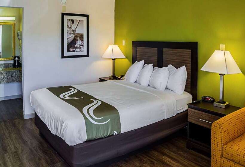 هتل Quality Inn Biloxi Beach