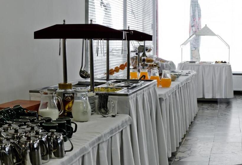 בית מלון כפרי Rakovec