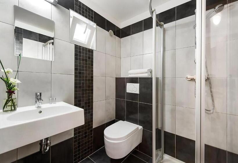 בית מלון כפרי Rakovec