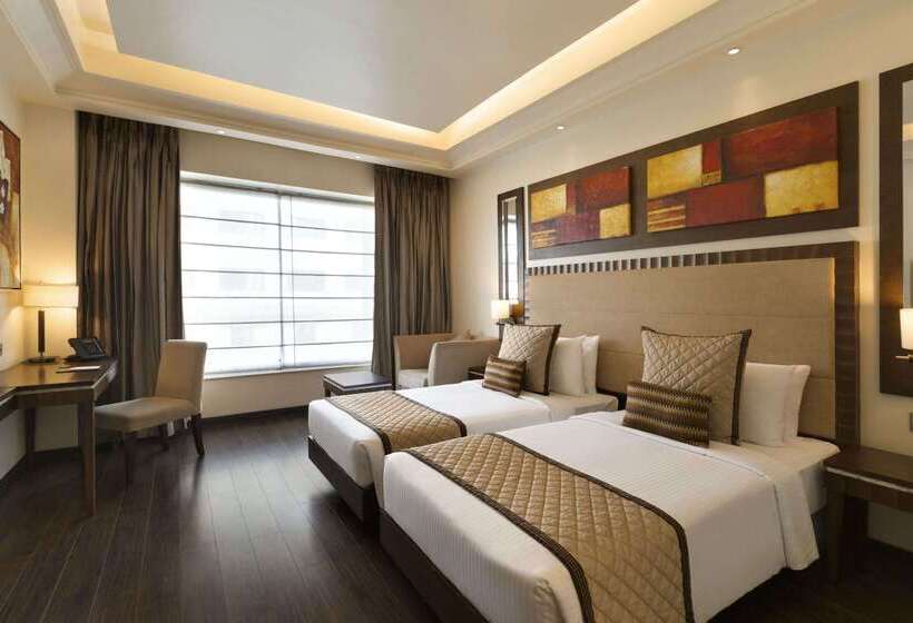 בית מלון כפרי Ramada Gurgaon Central