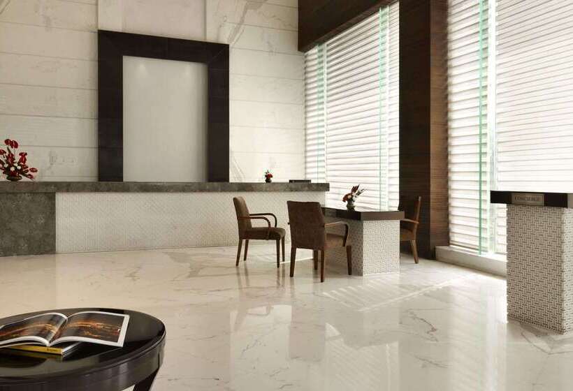 בית מלון כפרי Ramada Gurgaon Central