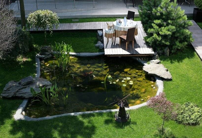 Отель Reghina Blue