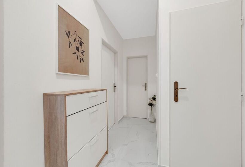 هتل Rezidence Villa Gloria