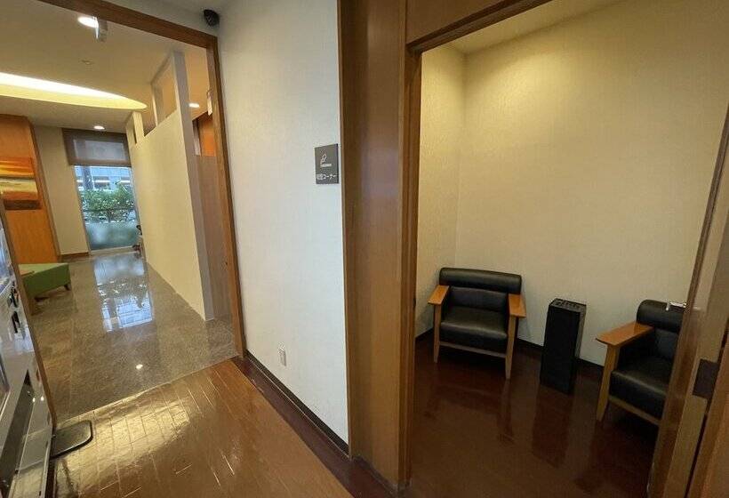 酒店 Route Inn Naha Tomariko