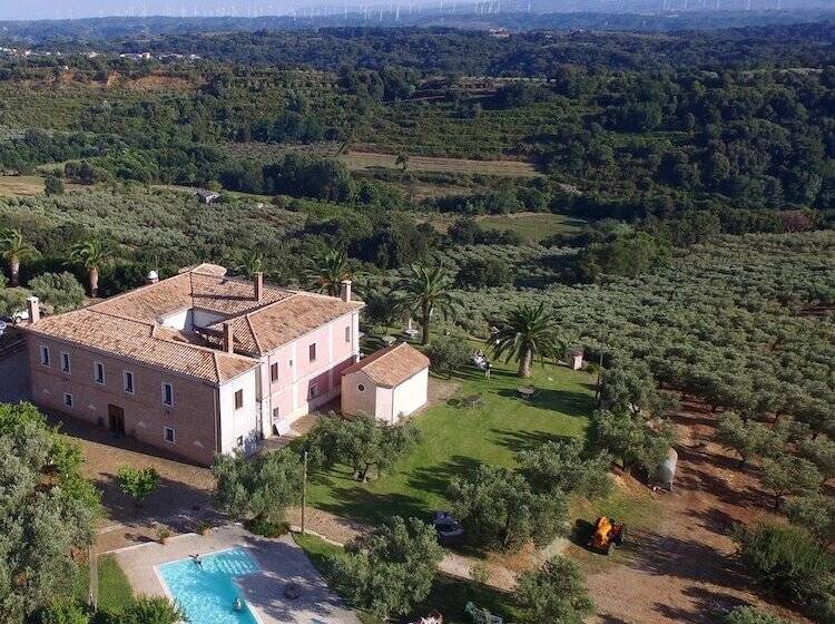 בית מלון כפרי Agriturismo Le Carolee