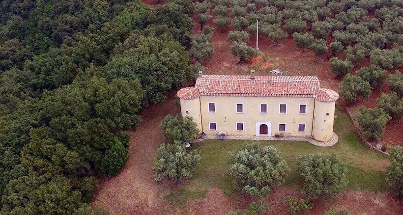 בית מלון כפרי Agriturismo Le Carolee