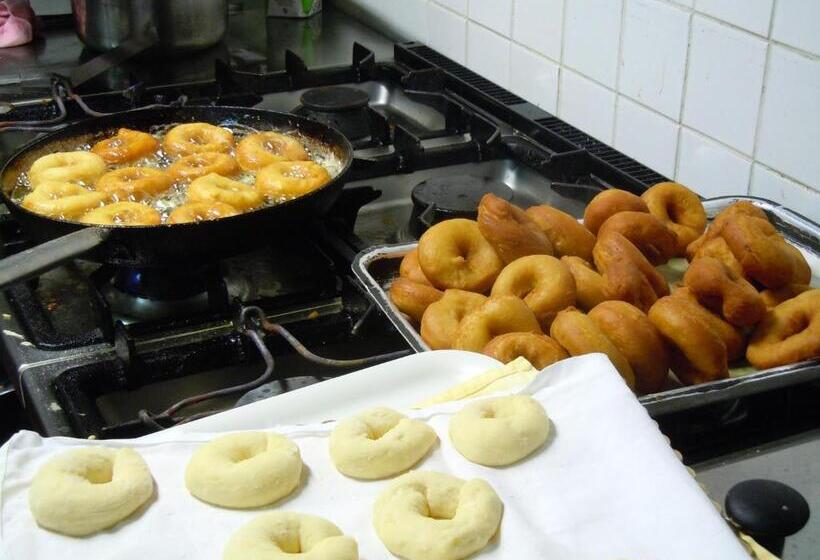 בית מלון כפרי Agriturismo Le Carolee