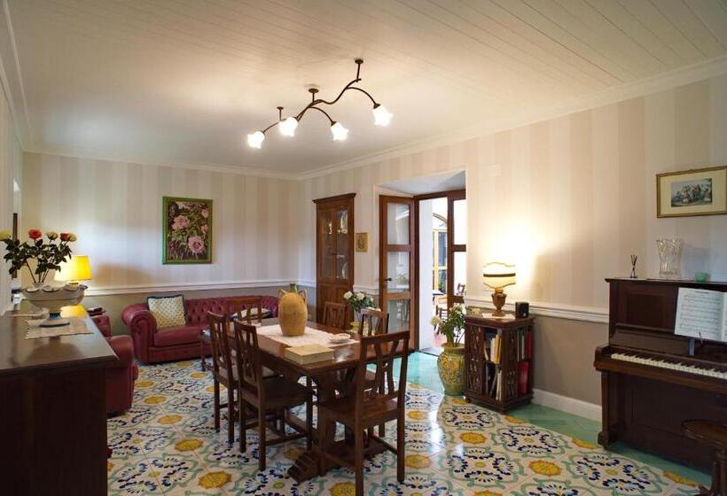 בית מלון כפרי Agriturismo Le Carolee