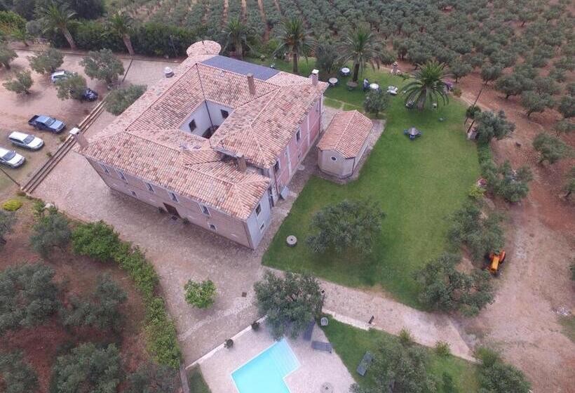 בית מלון כפרי Agriturismo Le Carolee