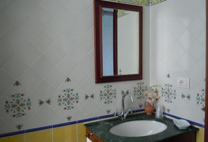 בית מלון כפרי Agriturismo Le Carolee