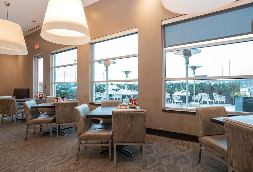 ホテル Sandman Signature Edmonton South