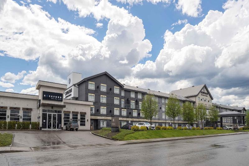 هتل Sandman Signature Prince George