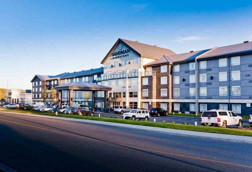 هتل Sandman Signature Prince George