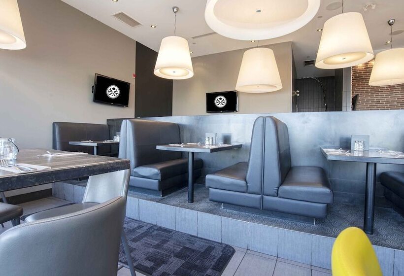 هتل Sandman Signature Prince George