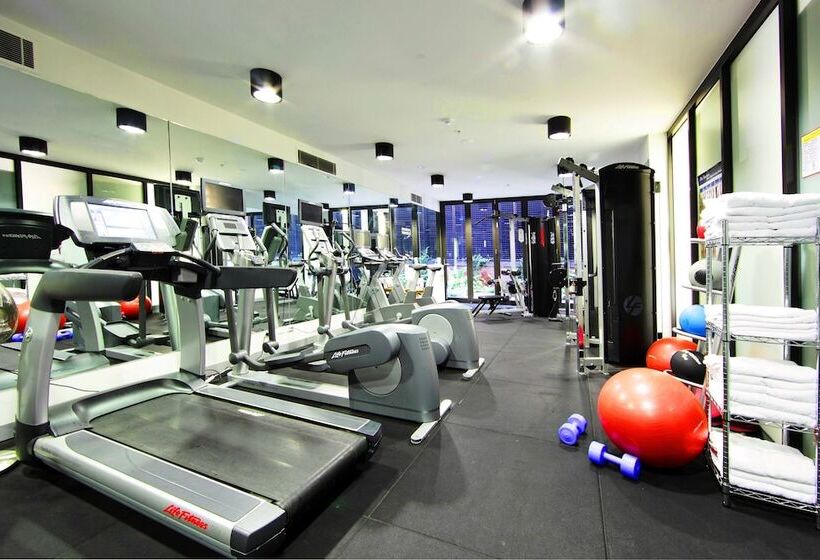 ホテル Seasons Heritage Melbourne