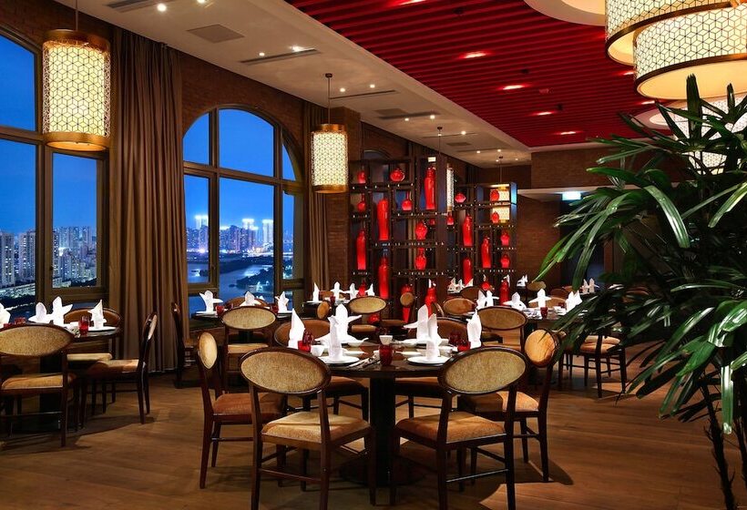 هتل Sofitel Macau At Ponte 16