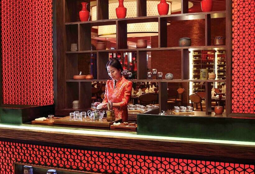 هتل Sofitel Macau At Ponte 16