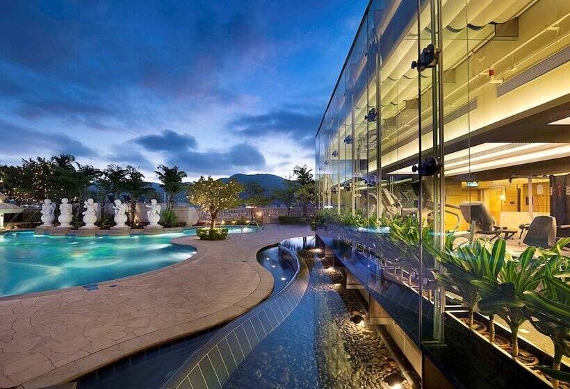 هتل Sofitel Macau At Ponte 16