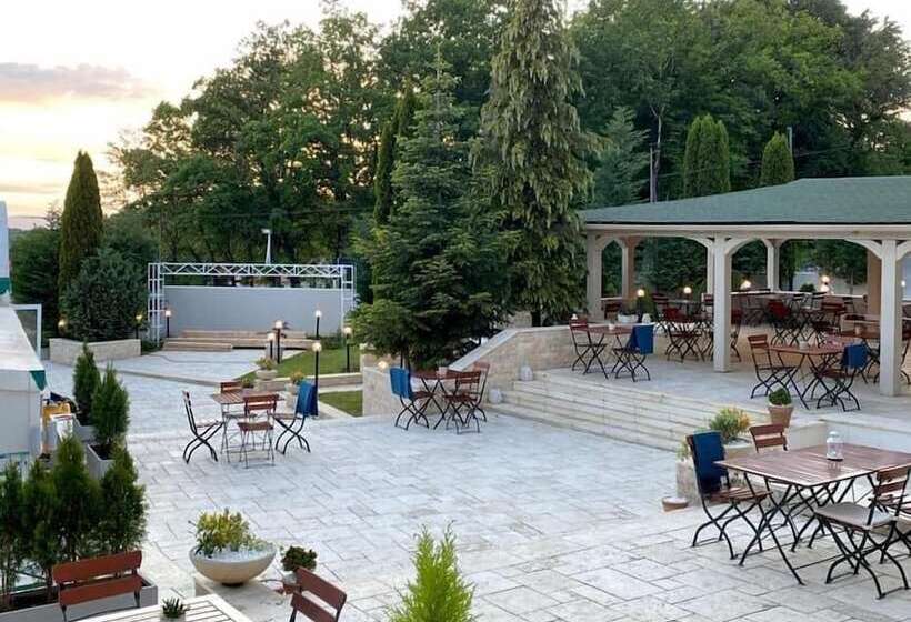 Отель Sunny Hill