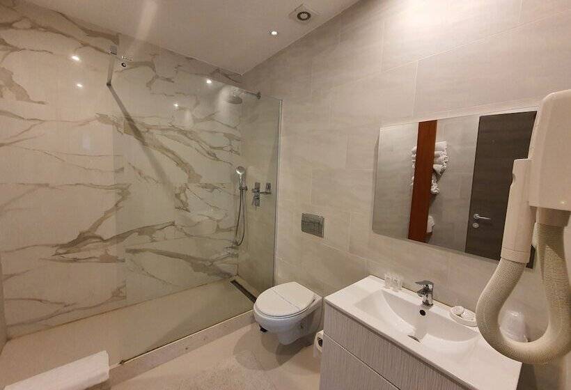 Отель Sunny Hill