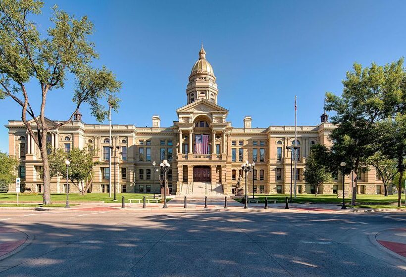 Surestay Plus Hotel By Best Western Cheyenne