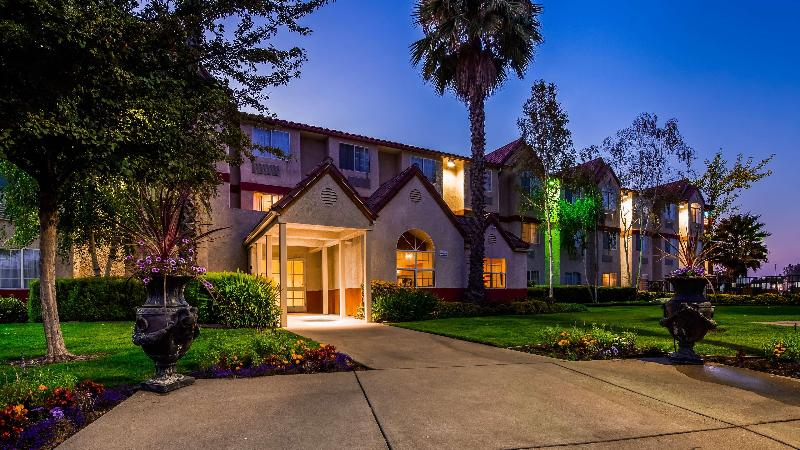 Surestay Plus Hotel By Best Western Rocklin