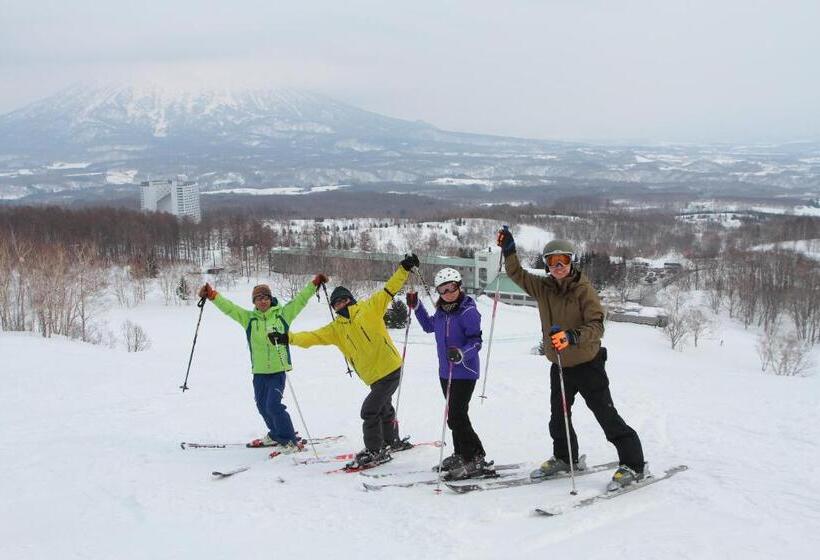 ホテル The Green Leaf Niseko Village
