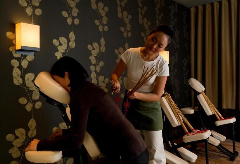 ホテル The Green Leaf Niseko Village